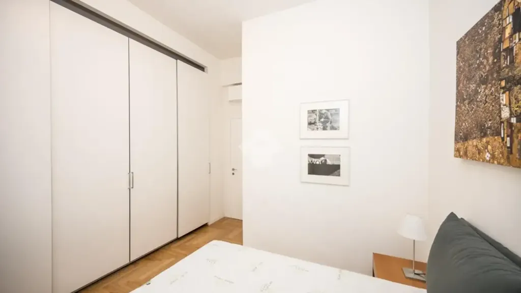 Magamistoad - Elegant Trilocale with Balcony in Milan