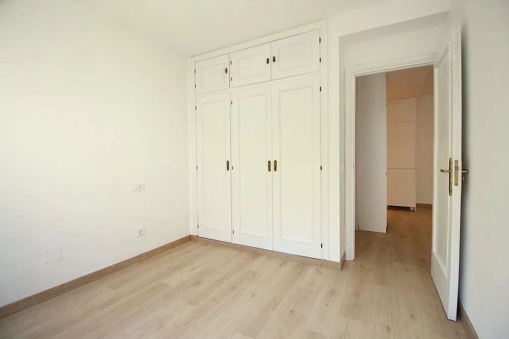 Apartment with Pool and Terrace in Goya