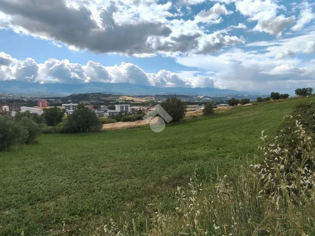 Garden - Buildable Residential Plot in Luzzi