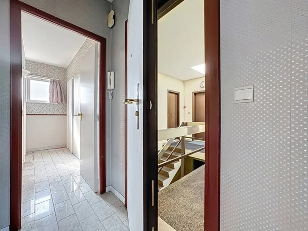 Hallway - Duplex and Studio with Terraces in Jette