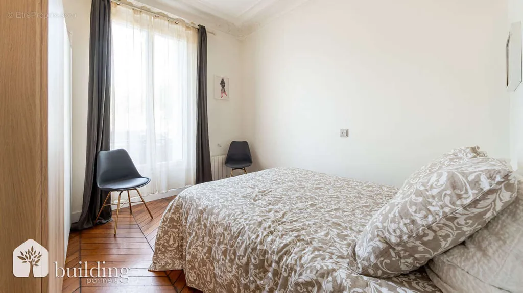 Chambres - Appartement 3 Pièces avec Terrasse au 17e à Paris