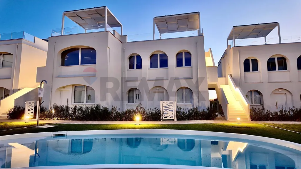 Extérieur - Penthouse with Seafront Terrace in Numana