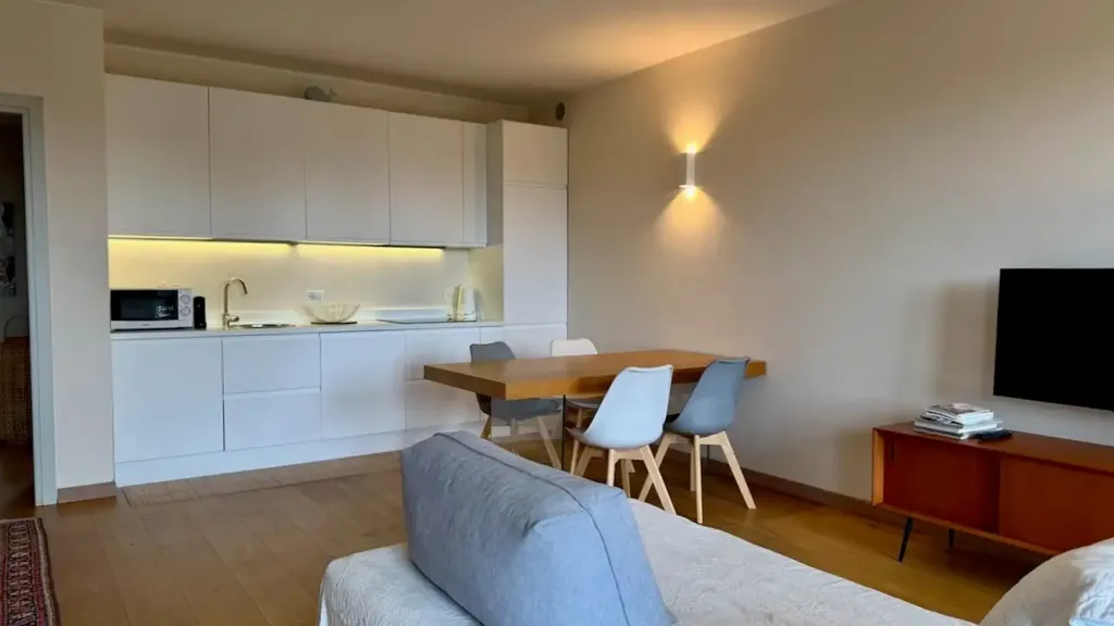 Elutuba - Contemporary Apartment with Golf Resort Access in Bogogno