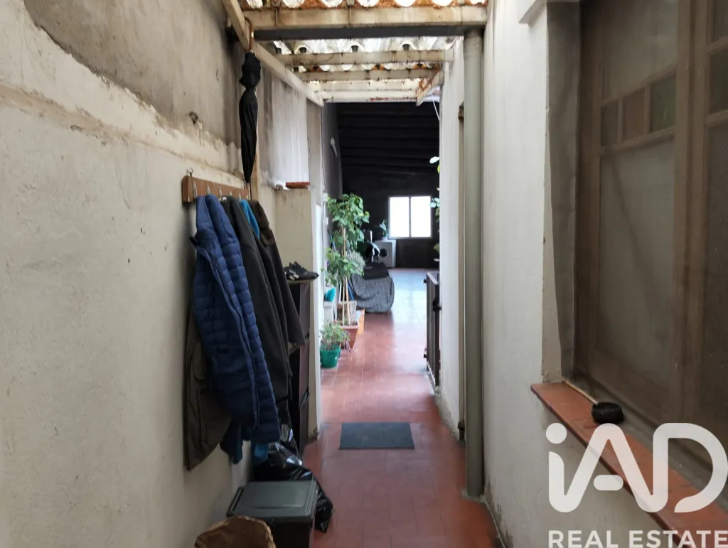 Esik - Spacious House with Terraces in Tornabous