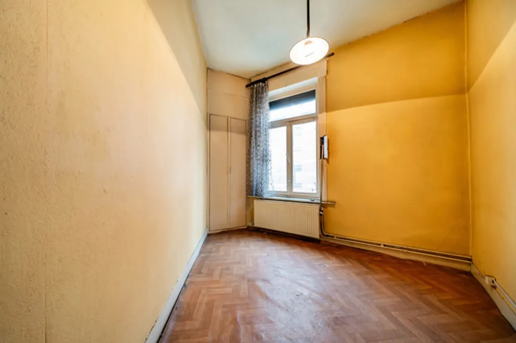 Pièces - Maison à Rénover avec Terrasse à Grivegnée
