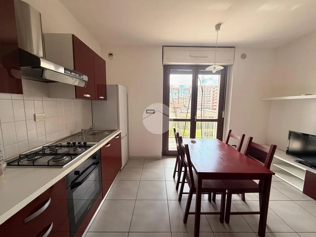 Köök - 2-Bedroom Apartment with Balcony in Torino