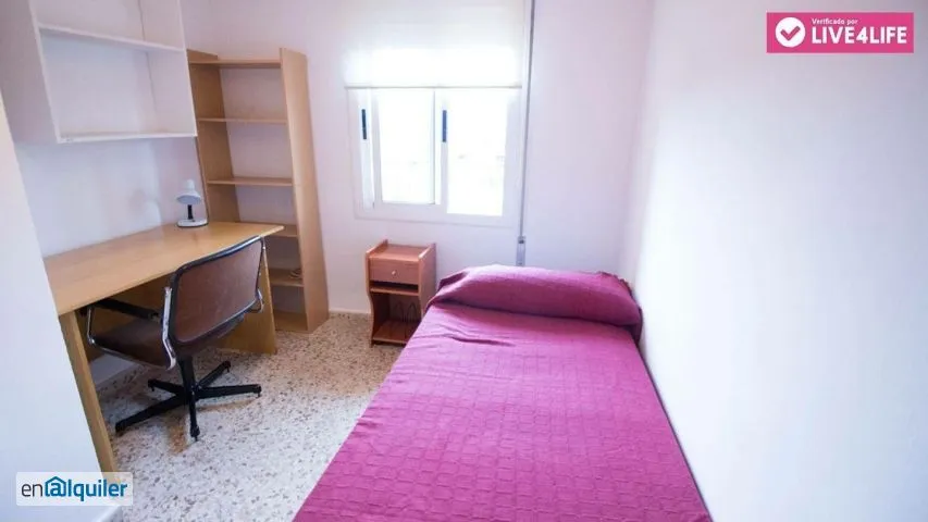 Magamistoad - Ample Flat with Ascensor in La Carrasca, Valencia
