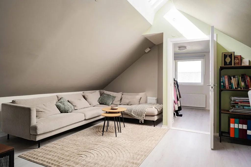 Toad - Modern Flat with Pitched Roof in Helsingborg
