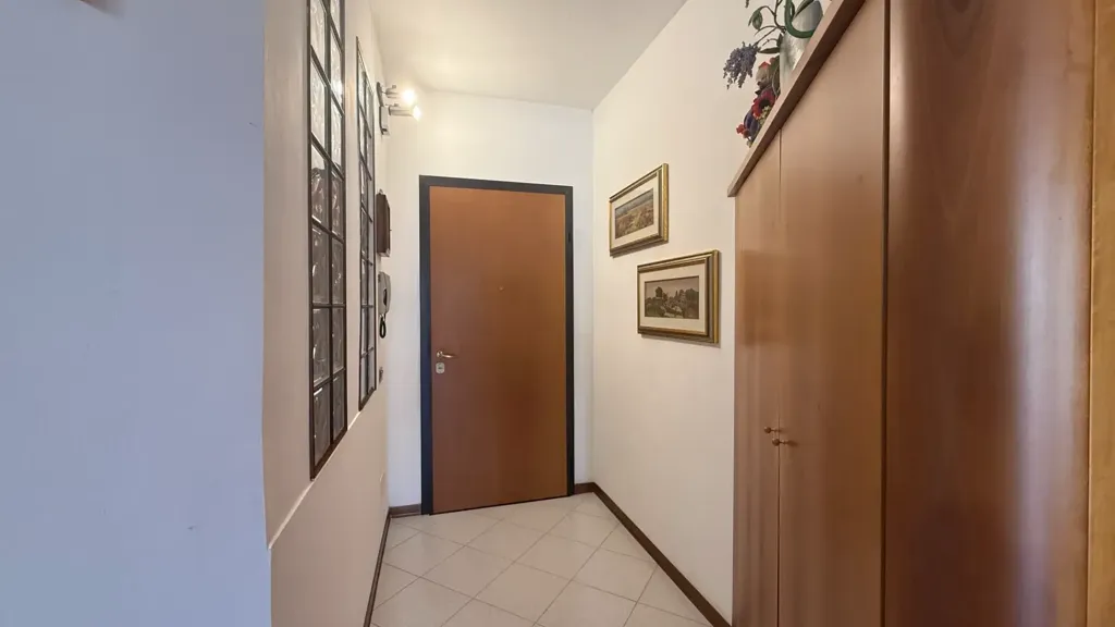 Esik - Bright Apartment with Terraces in Scandicci