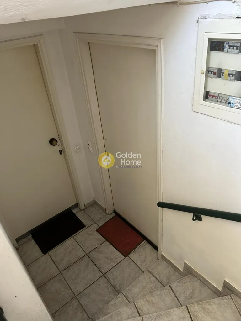 Entrée - Apartment Building with Balcony in Ano Liosia