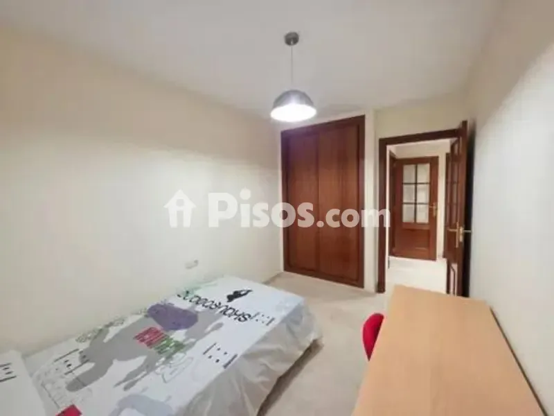 Magamistoad - Spacious Apartment with Balcony in Málaga