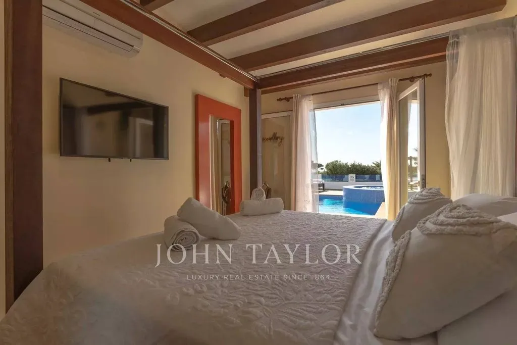 Chambres - Luxury Villa with Private Pool in Binibèquer Vell