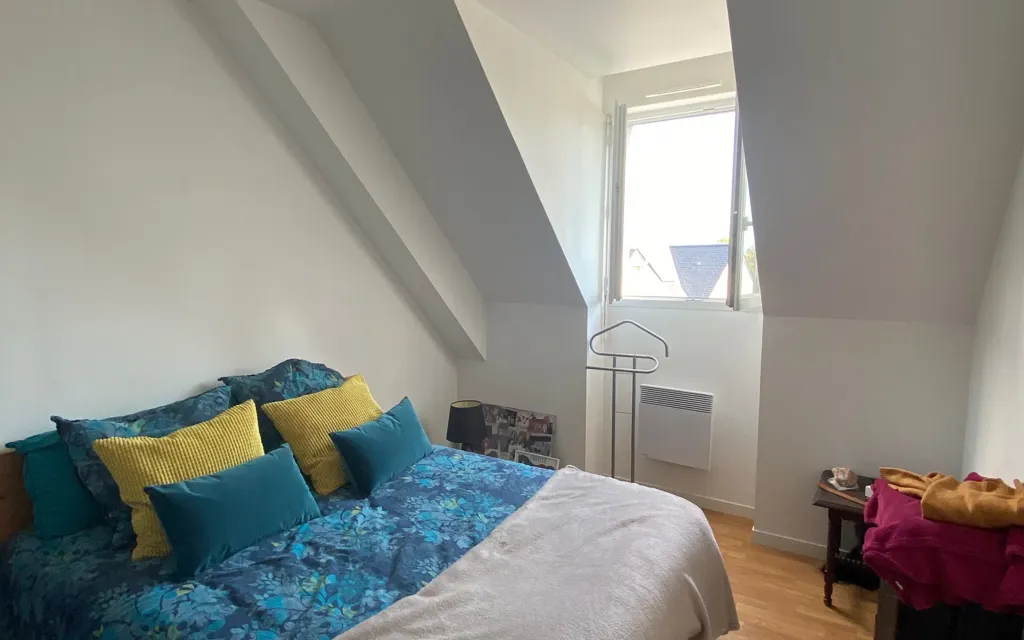 Bedrooms - 5-Piece House with Garden in Luynes