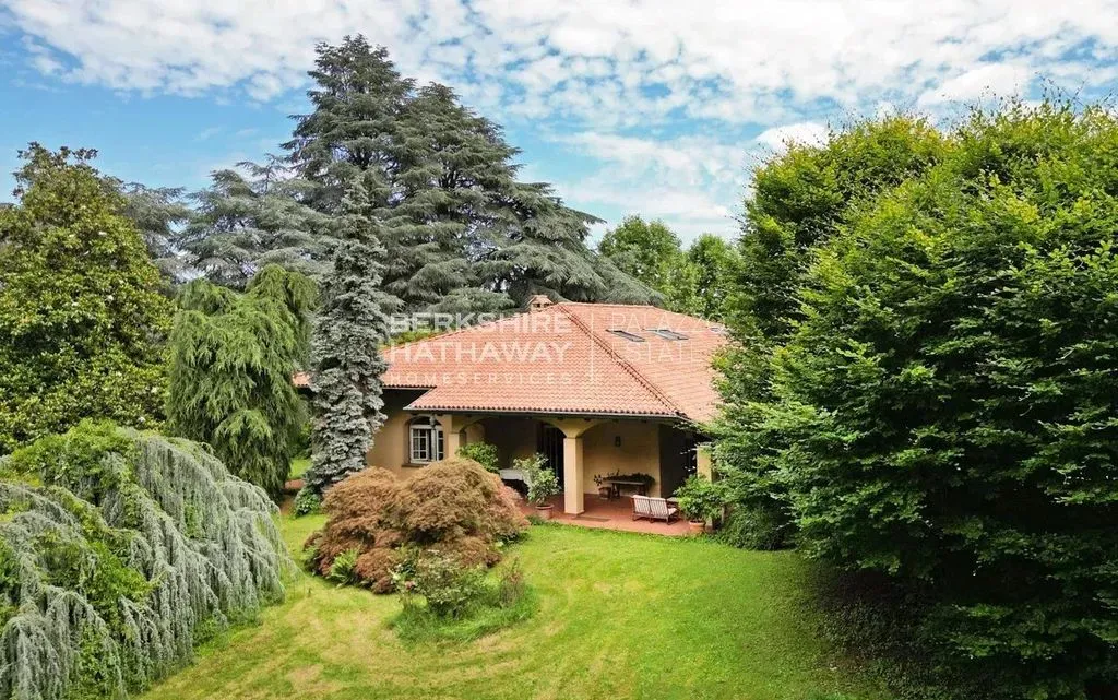 Jardin - Luxury Villa with Pool in Cassano Magnago