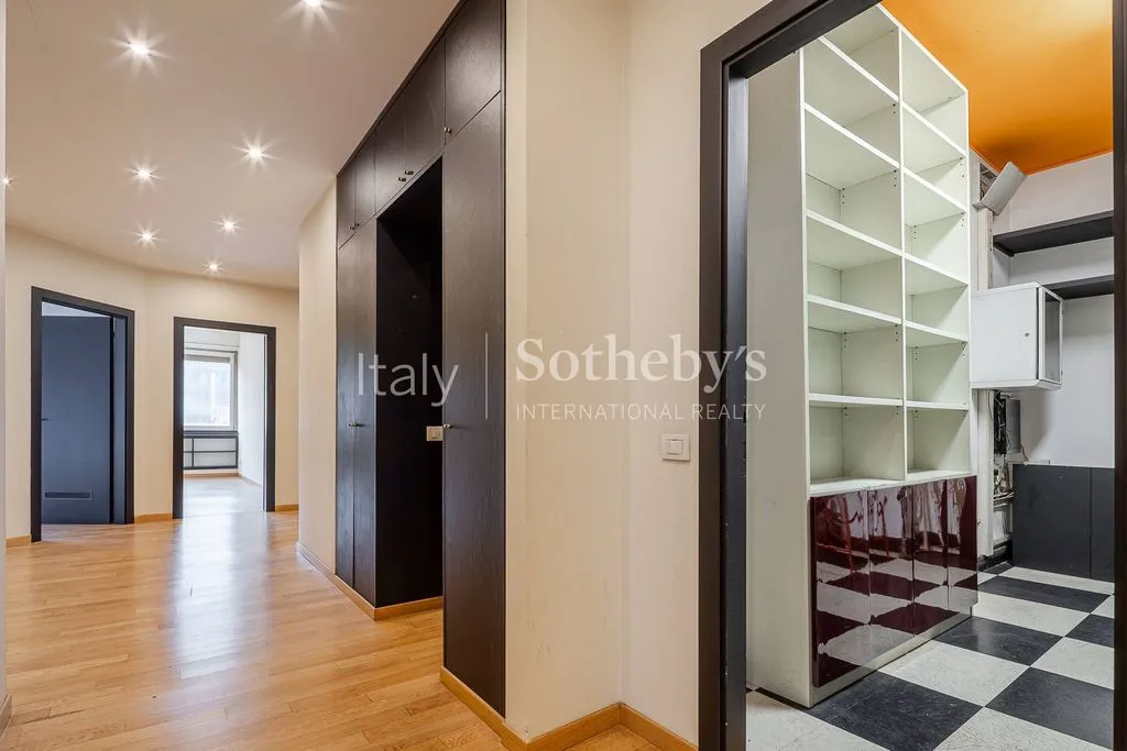 hallway_entrance