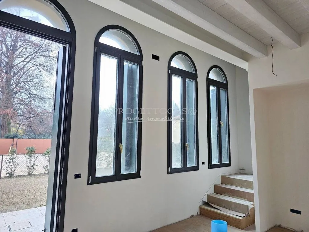 Toad - Luxury Duplex Flat in Historic Villa, Mirano