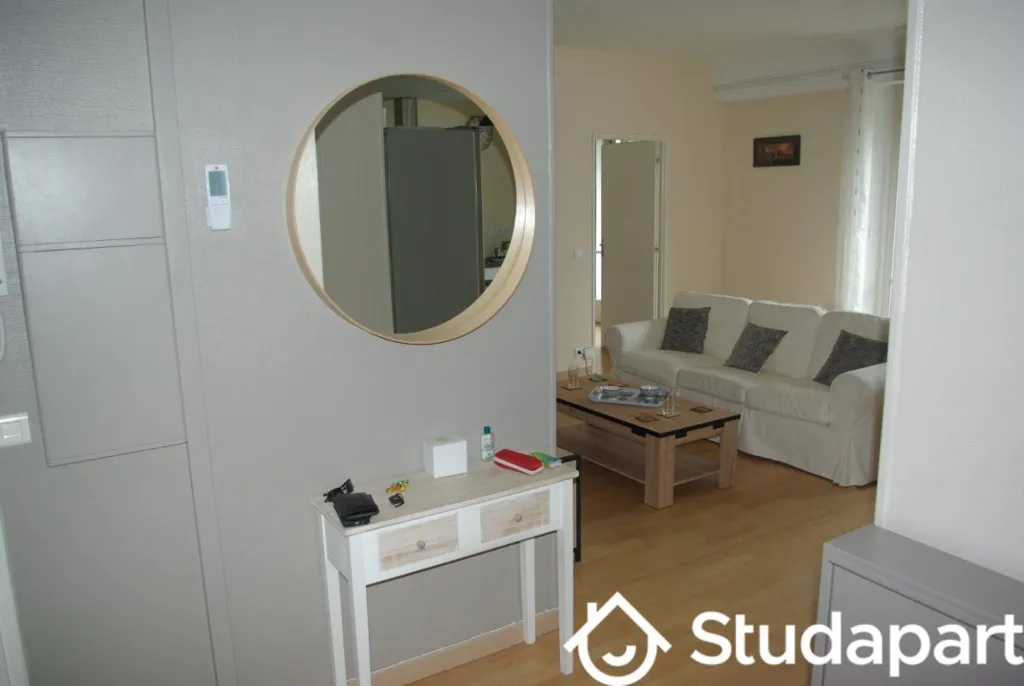 Soggiorno - Shared Flat with Balcony in Paris