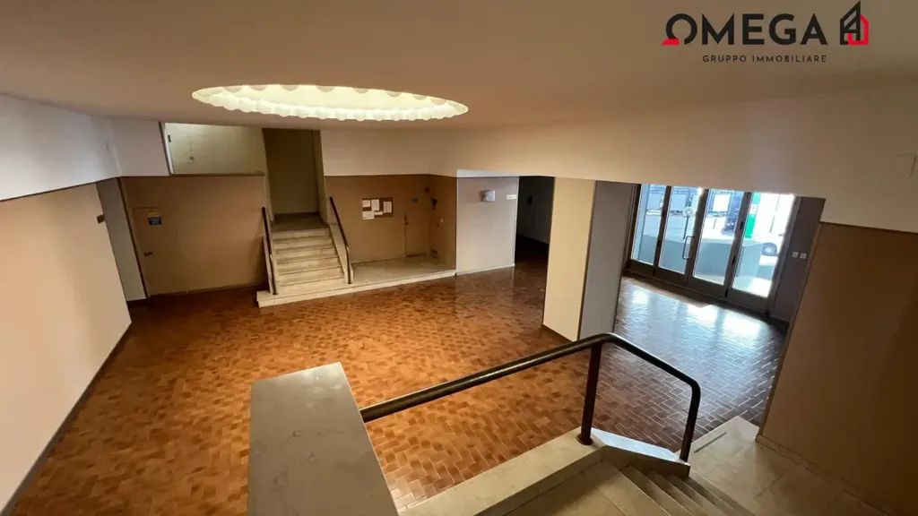hallway_entrance