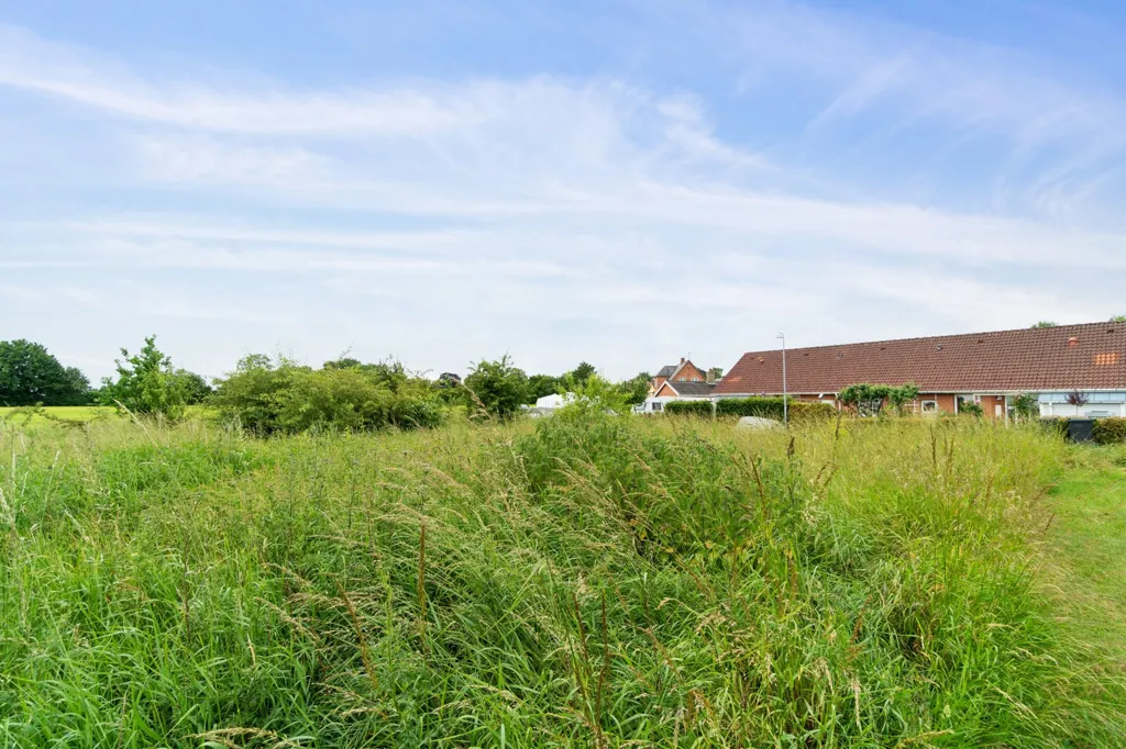 Jardin - Year-Round Plot with 5G Coverage in Orup