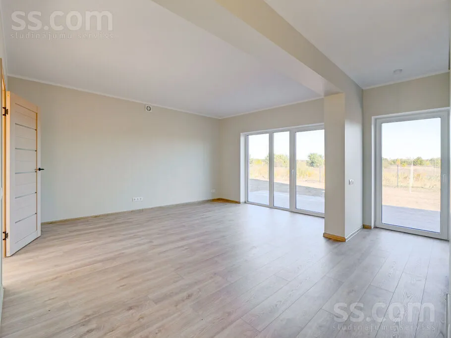 Elutuba - Two-Storey House with Terrace in Ielejas