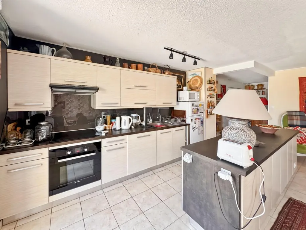 Cucina - 3-Bed Flat with Garden and Terrace in Saint-Raphaël