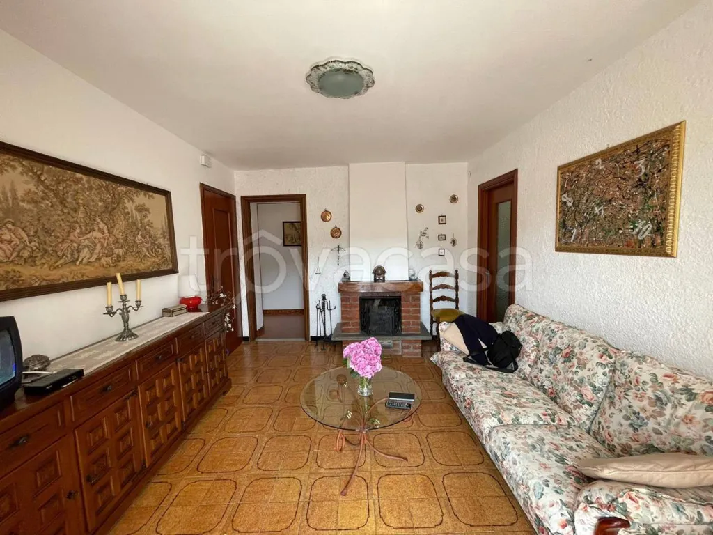 Living Room - Apartment with Balcony in Niella Belbo