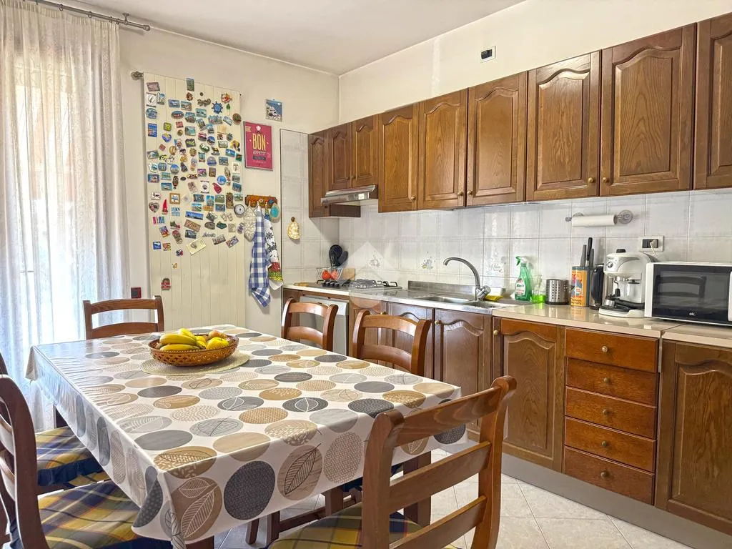 Sala da pranzo - Bifamiliare Villa with Private Garden in Marsango
