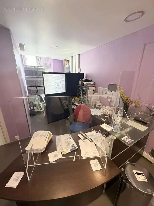 Kabinet - Luxury Apartment with Business Potential in Nice