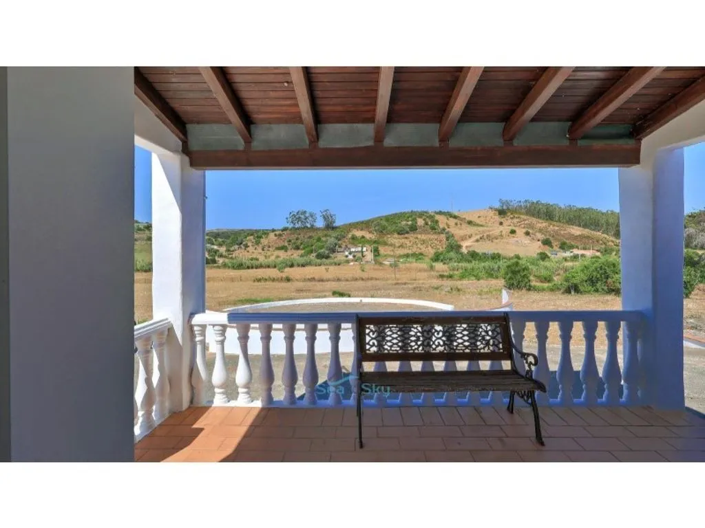 Terrasse - Luxury Farmhouse with Multiple Units in Vila do Bispo