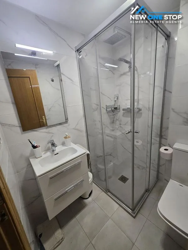 Salles de bain - Penthouse with Sea View and Rooftop Pool in Garrucha
