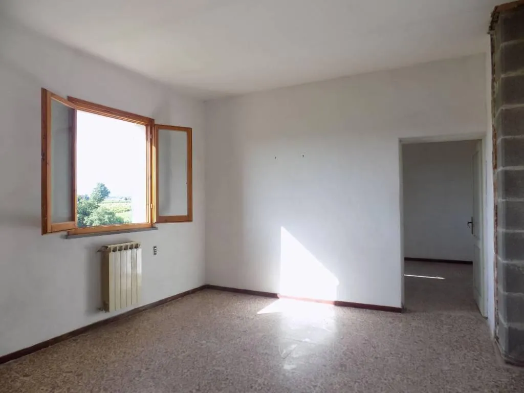 Pièces - Terraced House with Garden in Vinci