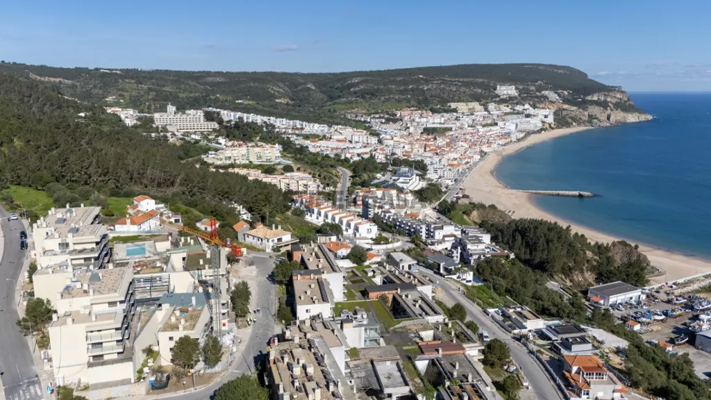Vue aérienne - Duplex Flat with Sea View in Sesimbra