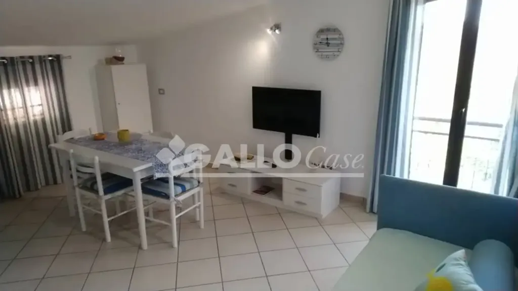 Salle à manger - Multi-Unit Villa with Terraces in Marano Marchesato