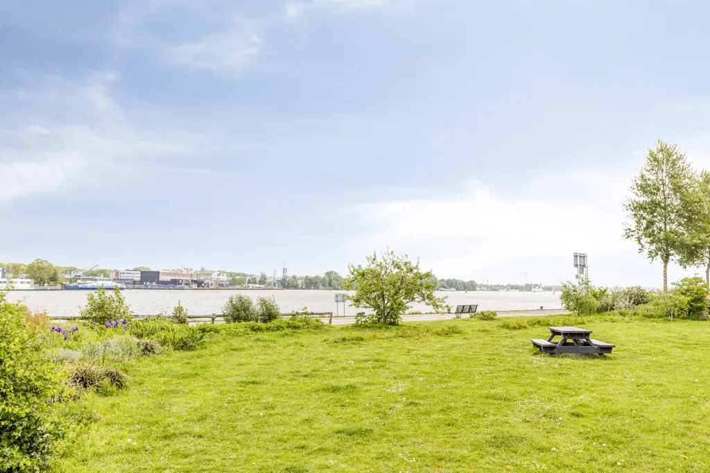 2 magamistoaga korter asukohas Amsterdam