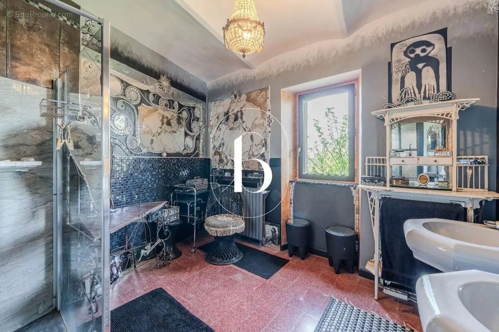 Vannitoad - Renovated Magnanerie with Panoramic View in Provence