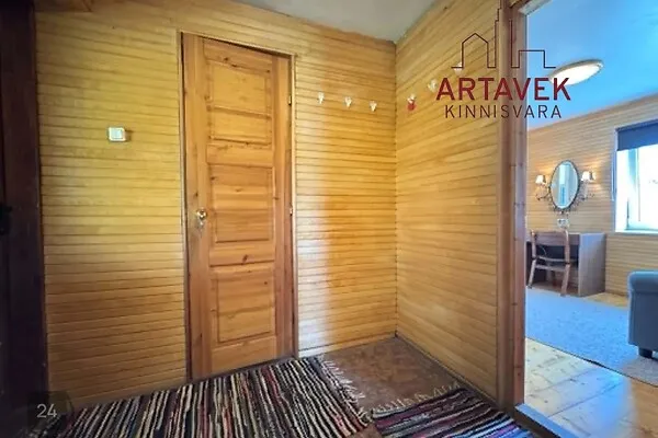 Hallway - Two-Bedroom Cottage with Garden in Tapa