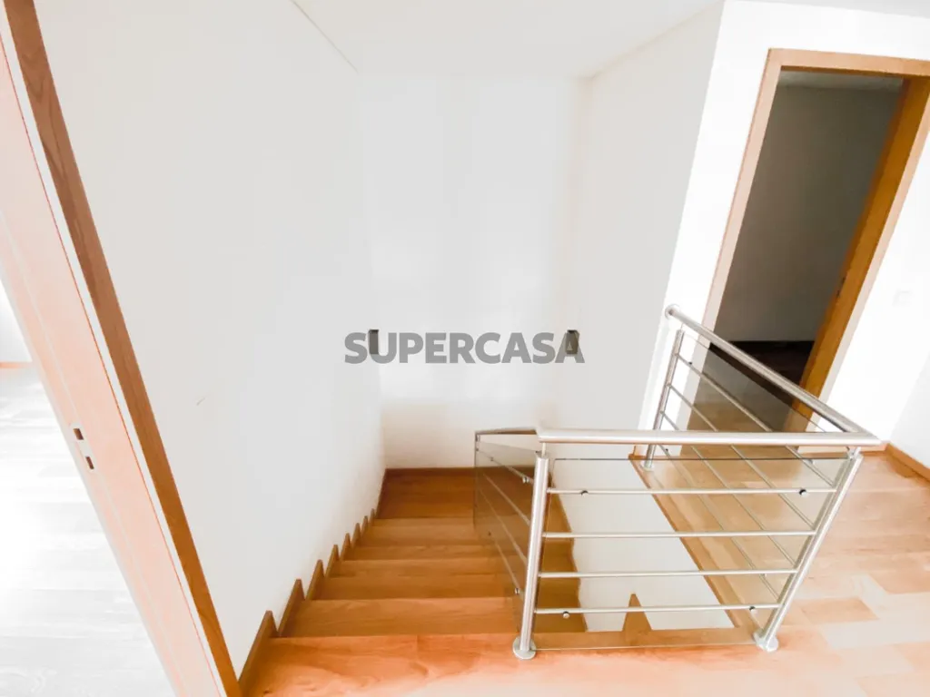 Toad - Duplex T4+1 with Sea Views in Matosinhos