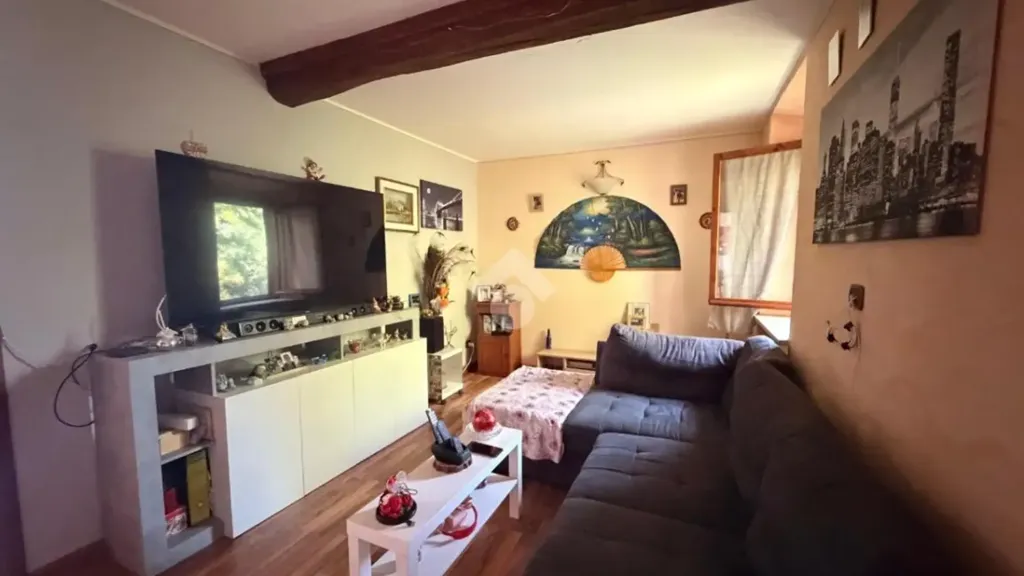 Soggiorno - Casa di corte con spazio esterno a Cilavegna