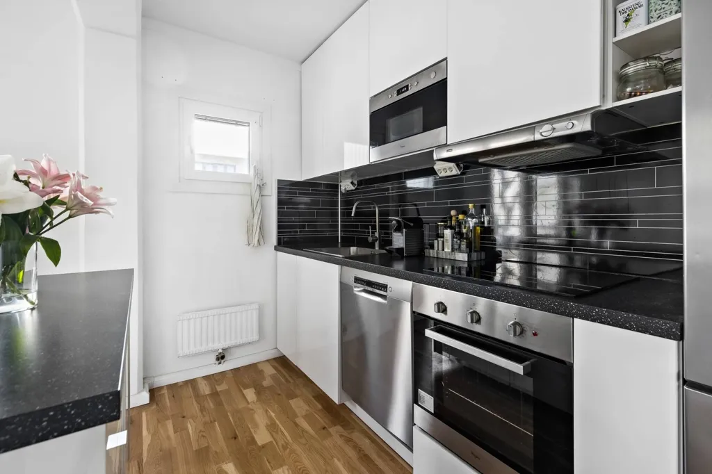 Köök - Apartment with Balcony in Kista