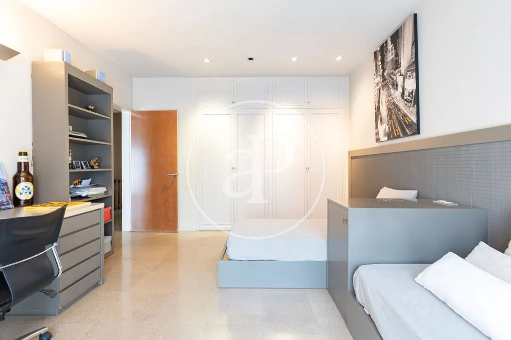 Chambres - Luxury Townhouse with Pool in Sabadell Centre