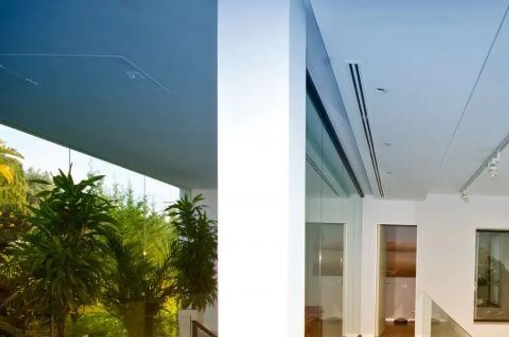 Elutuba - Contemporary Villa with Sea View in Benahavís