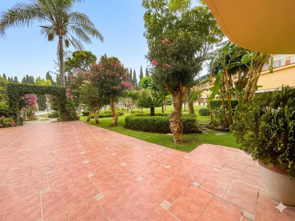 Terrasse - Flat with Terrace in La Carihuela, Torremolinos