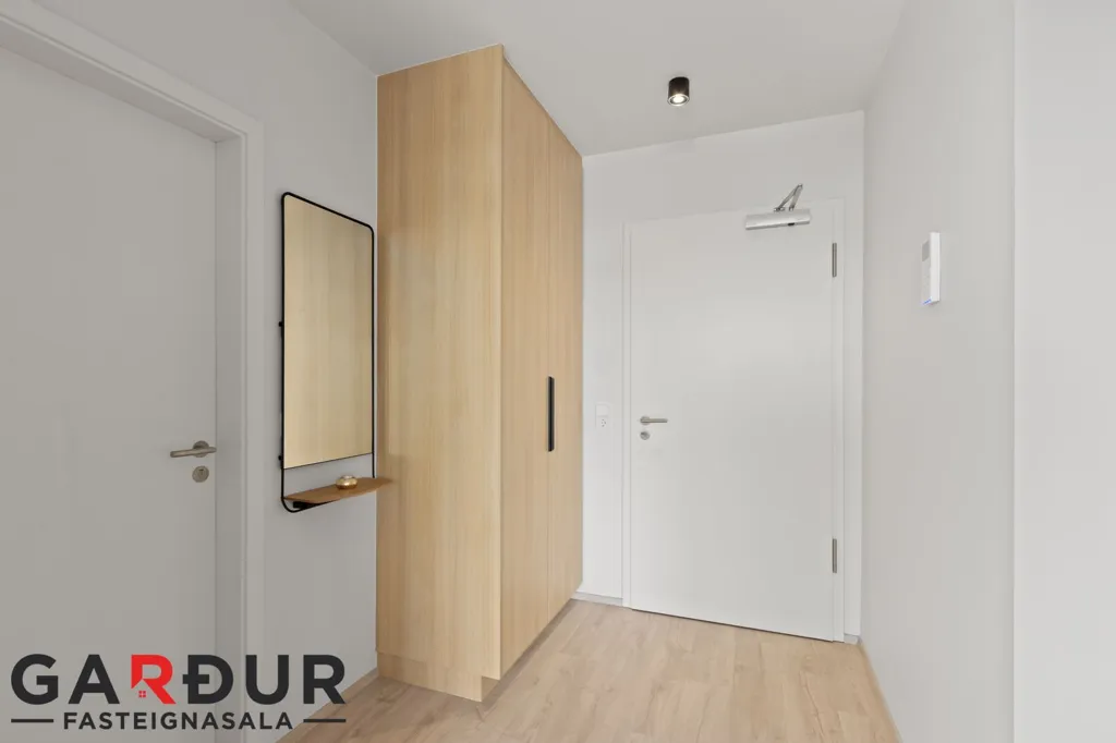 Esik - Apartment with Sea View in Reykjavík
