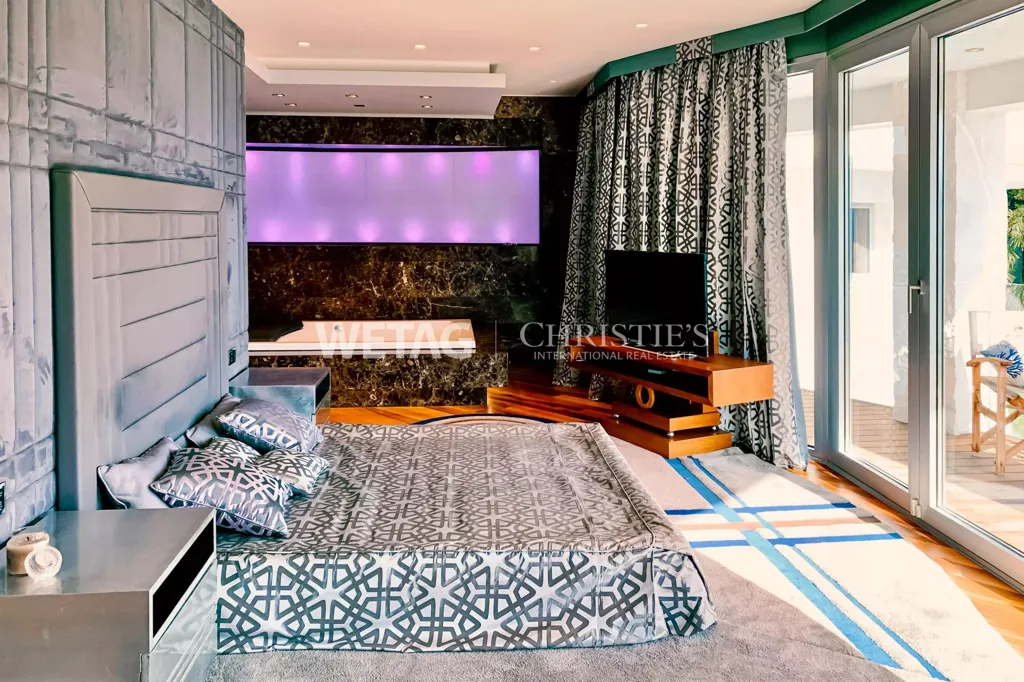 Bedrooms - Duplex Penthouse with Lake Views in Lugano-Aldesago