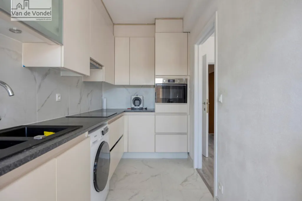 Cuisine - Appartement avec Terrasse au Centre d'Erembodegem