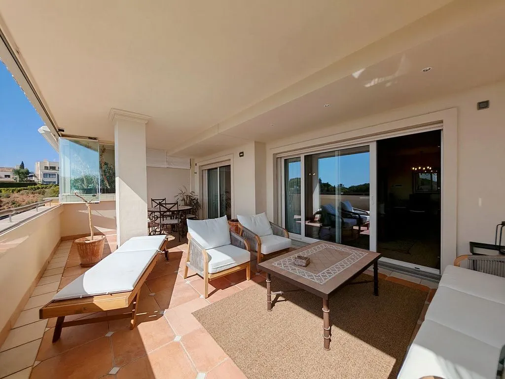 Terrass - Luxury Apartment with Sea View in Sierra Blanca, Marbella