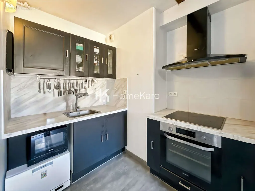 Kitchen - Apartment with Balcony in Capitole Quarter