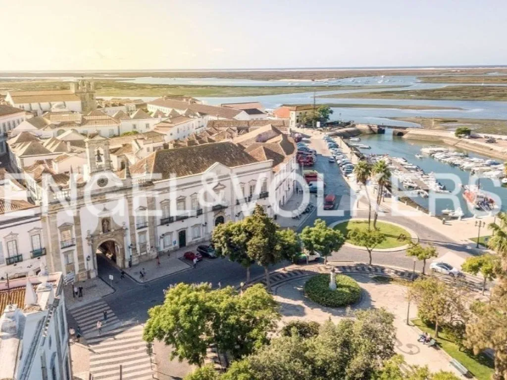 Õhuvaade - Luxury Villa with Terrace in Faro
