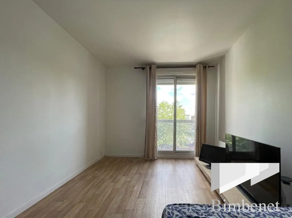 Chambres - Appartement T2 Loué avec Balcon à Olivet