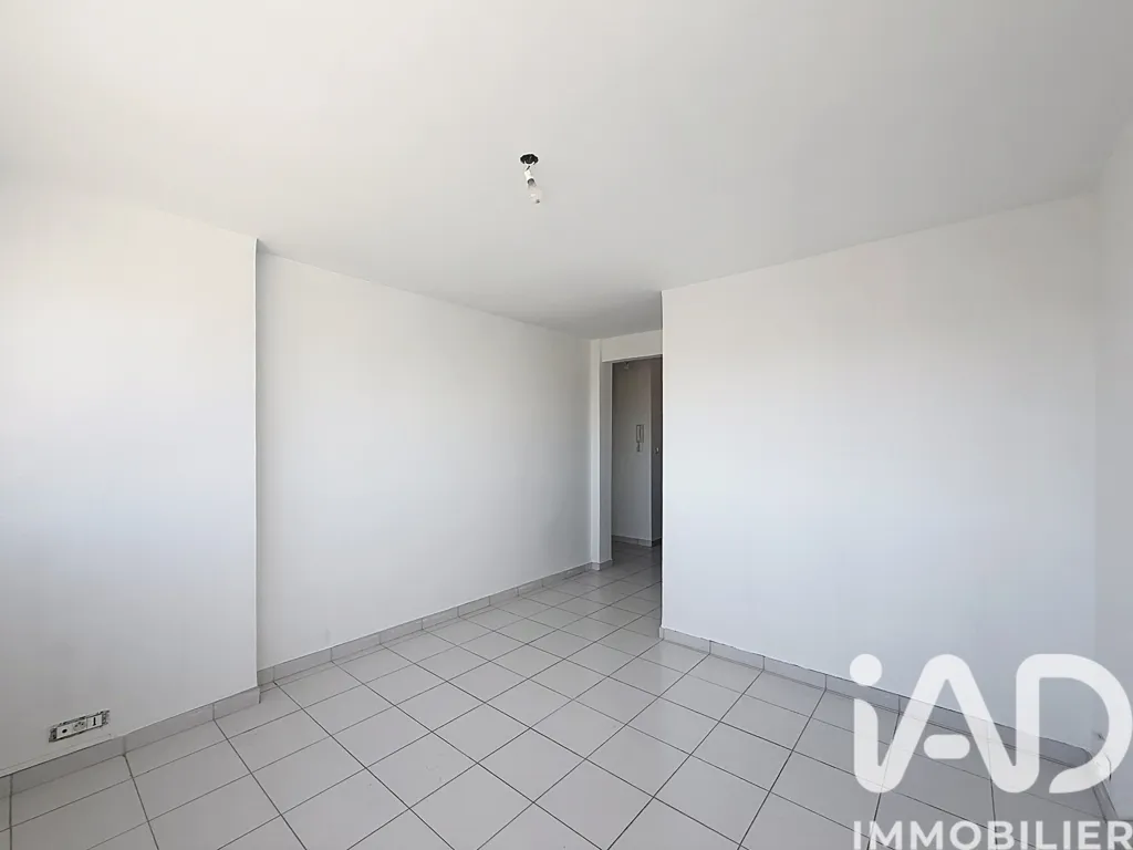 Pièces - Appartement avec balcon vue mer à Toulon